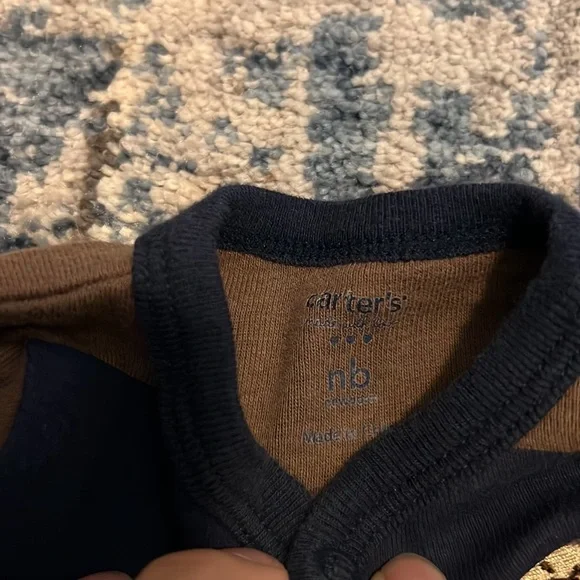 Carters newborn outfits (B-4) - Picture 4 of 8